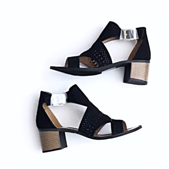 NWT Timeless Perforated Stylish Faux Suede Adjustable Strap Black Shoes - Picture 3 of 6